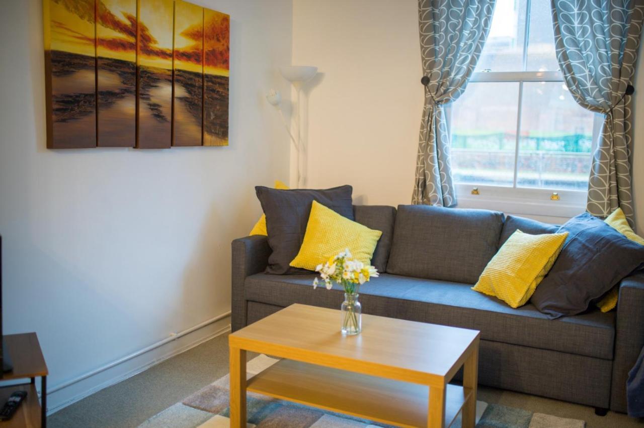 Exclusive Offers L Last-Minute Specials L Parking Free L Double Bed House L Uk L Gaming Room L Komfy 3 Bedroom Cottage With Riverview L Perfect For Short Or Long Stays Редінг Екстер'єр фото