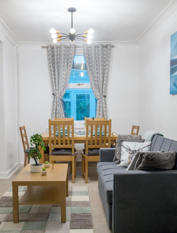 Exclusive Offers L Last-Minute Specials L Parking Free L Double Bed House L Uk L Gaming Room L Komfy 3 Bedroom Cottage With Riverview L Perfect For Short Or Long Stays Редінг Екстер'єр фото